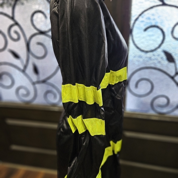 Leg Avenue Hot firefighter, Sexy dress. Halloween Costume, used once. Size Large - Picture 5 of 7